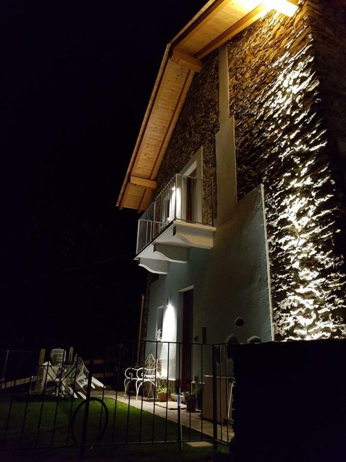 Lago D'Orta Appartamento Con Vista Pettenasco Exterior photo